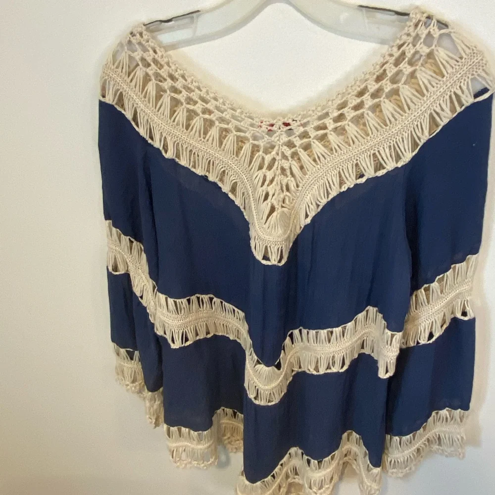 Vivid Importers of NY Woman Sz.S Navy, Light cotton gauze, ivory crochet accents